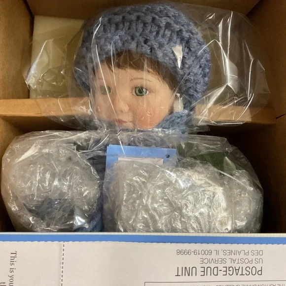 Ashton Drake - Tyler 10"  - #94243 NIB - Picture 7 of 9